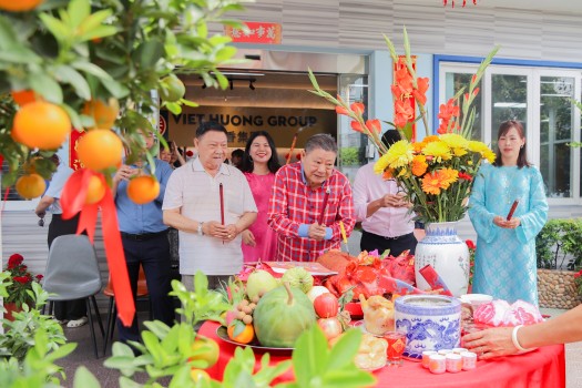 khai-xuan-tung-bung-–-khoi-dau-hanh-thong-2026